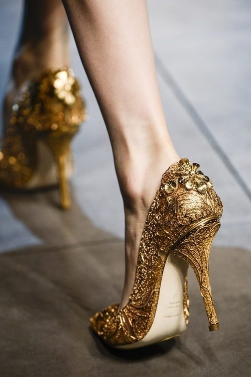 туфли, вдохновение золотой лихорадкой