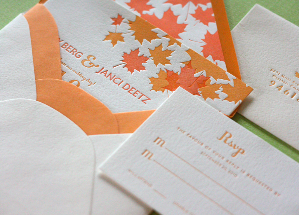 Maple-Leaf-Orange-Red-Wedding-Invitations.png